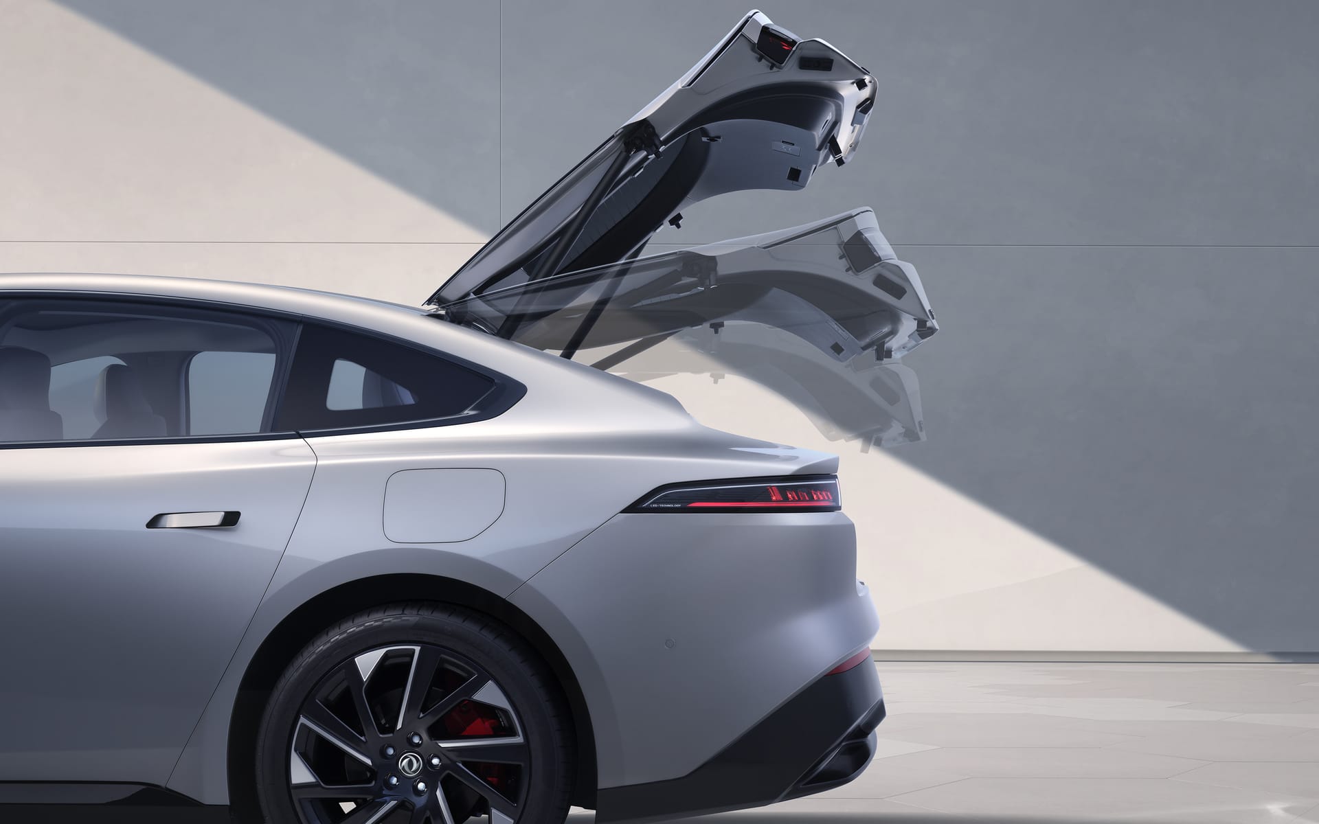 Dongfeng 007 exterior 10